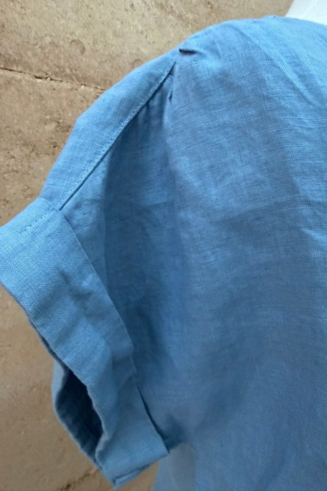 BlueBerry Linen Vee Shell Top - Sky