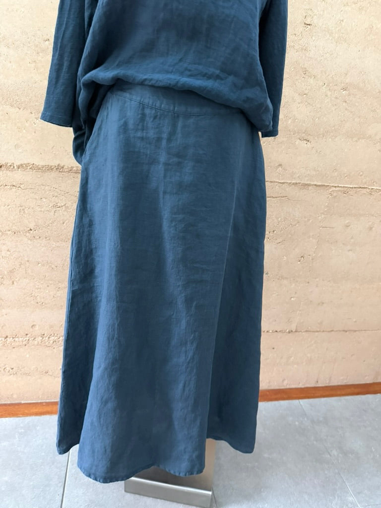 BlueBerry Linen Midi Skirt - Navy