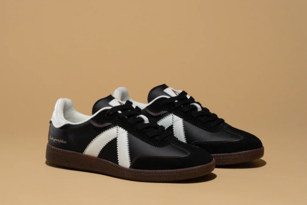ASFVLT Elite Sneaker - Black:White1.png