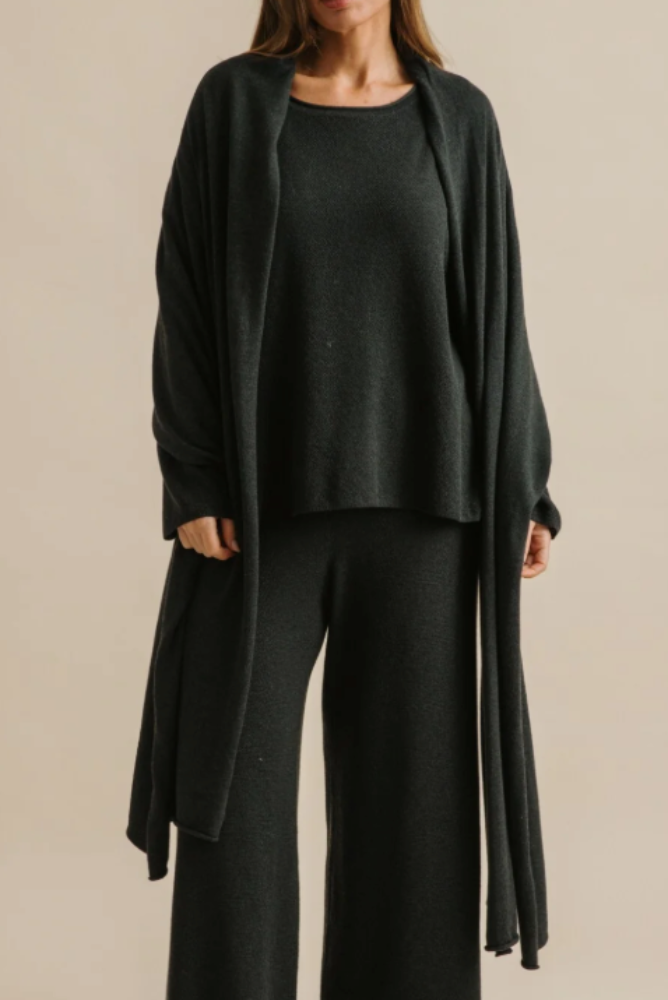 Talamaya Winter Retreat Wrap - Pine.png