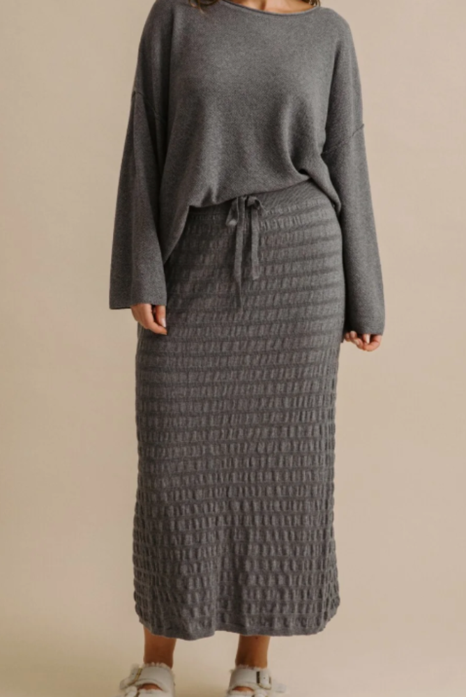 Talamaya Waves Pleat Skirt - Ash.png