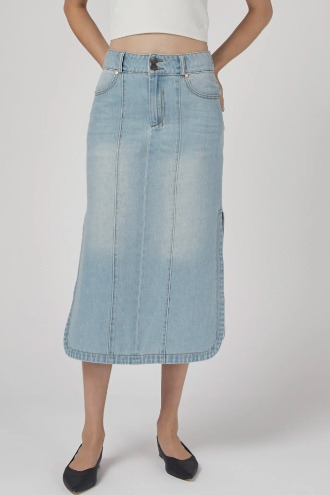 Dricoper Mona Sunbleach Skirt.png