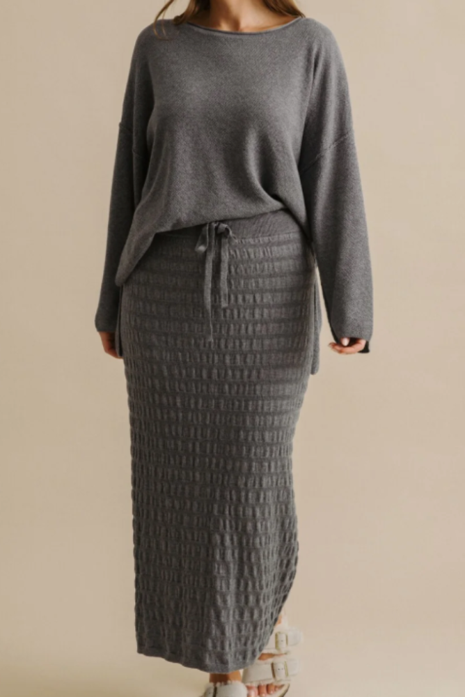 Talamaya Waves Pleat Skirt - Ash1.png